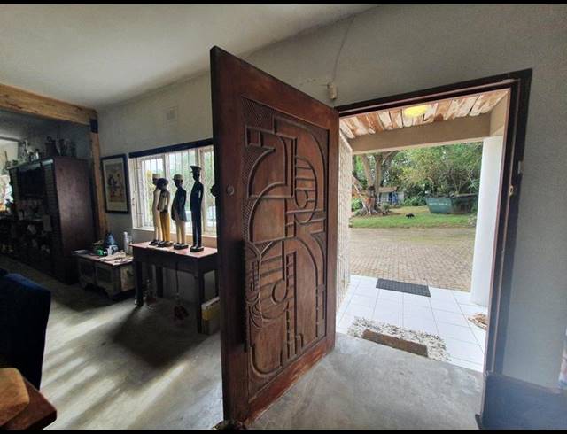 7 BEDROOM HOUSE FOR SALE IN SEA PARK